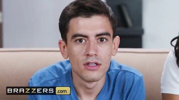 Brazzers - Petite latina Jeni Angel gets dominate by milf Ryan Keely